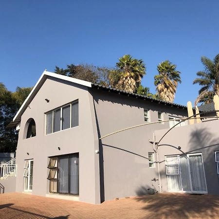 Bed and Breakfast 6 On Acacia Johannesburg Exteriér fotografie