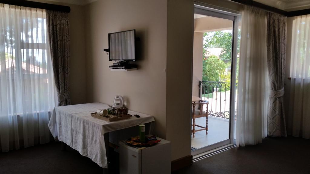 Bed and Breakfast 6 On Acacia Johannesburg Exteriér fotografie