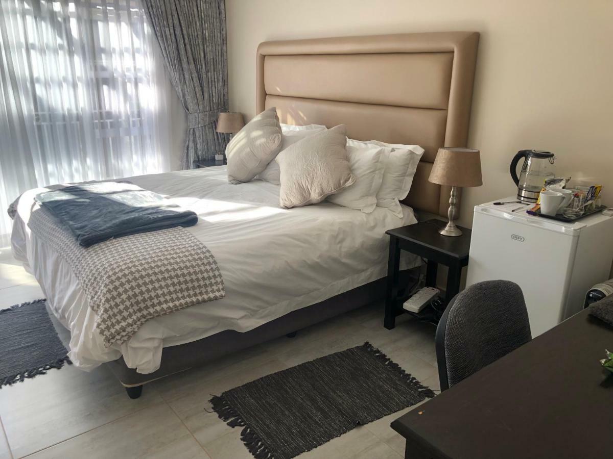 Bed and Breakfast 6 On Acacia Johannesburg Exteriér fotografie