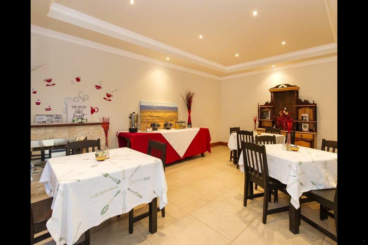 Bed and Breakfast 6 On Acacia Johannesburg Exteriér fotografie